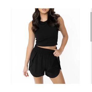 Volare Fitness Limited Edition Mesh To Be collection Black Skirt & Tank Set
